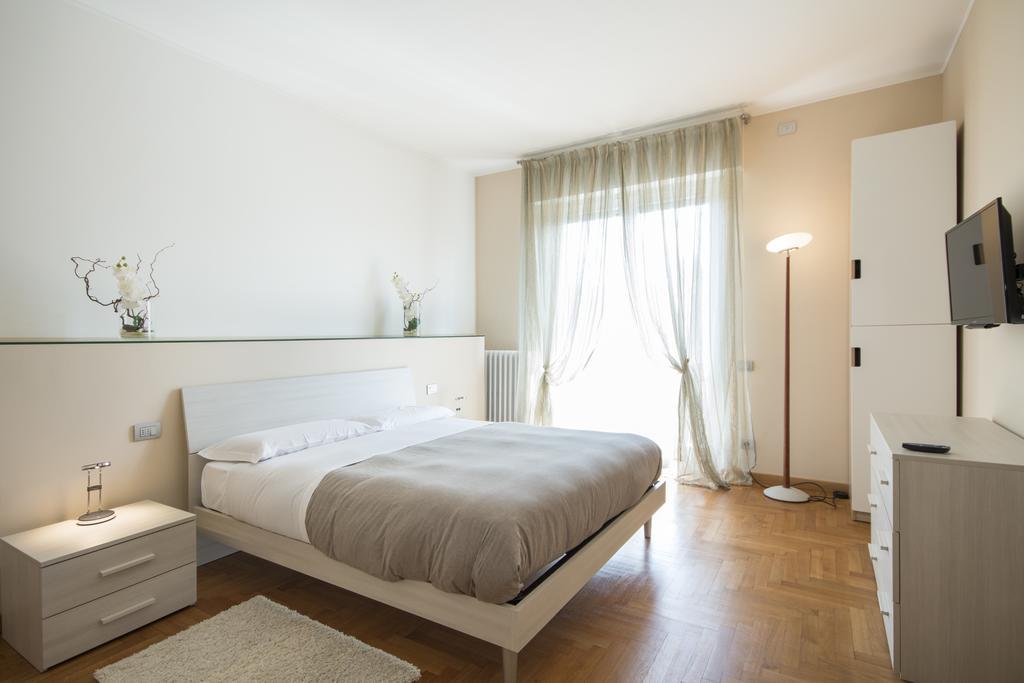 Casa Foscolo * Villa Guardia